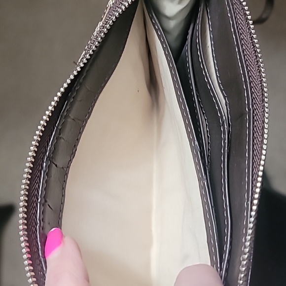 ❤️Coach Wristlet Signature Canvas Brown Tan🔥 - Picture 9 of 11